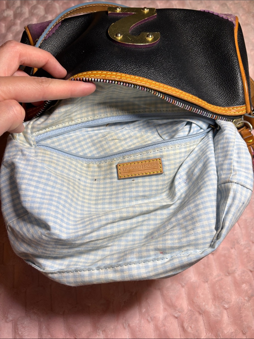 ๐ฉท Y2K/Vintage Colorful Patchwork Dooney & Bourke | Shoulder Bag ๐ - Picture 16 of 16